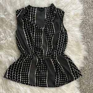 Who What Wear Black & Tan Sleeveless Blouse Womens Size XS